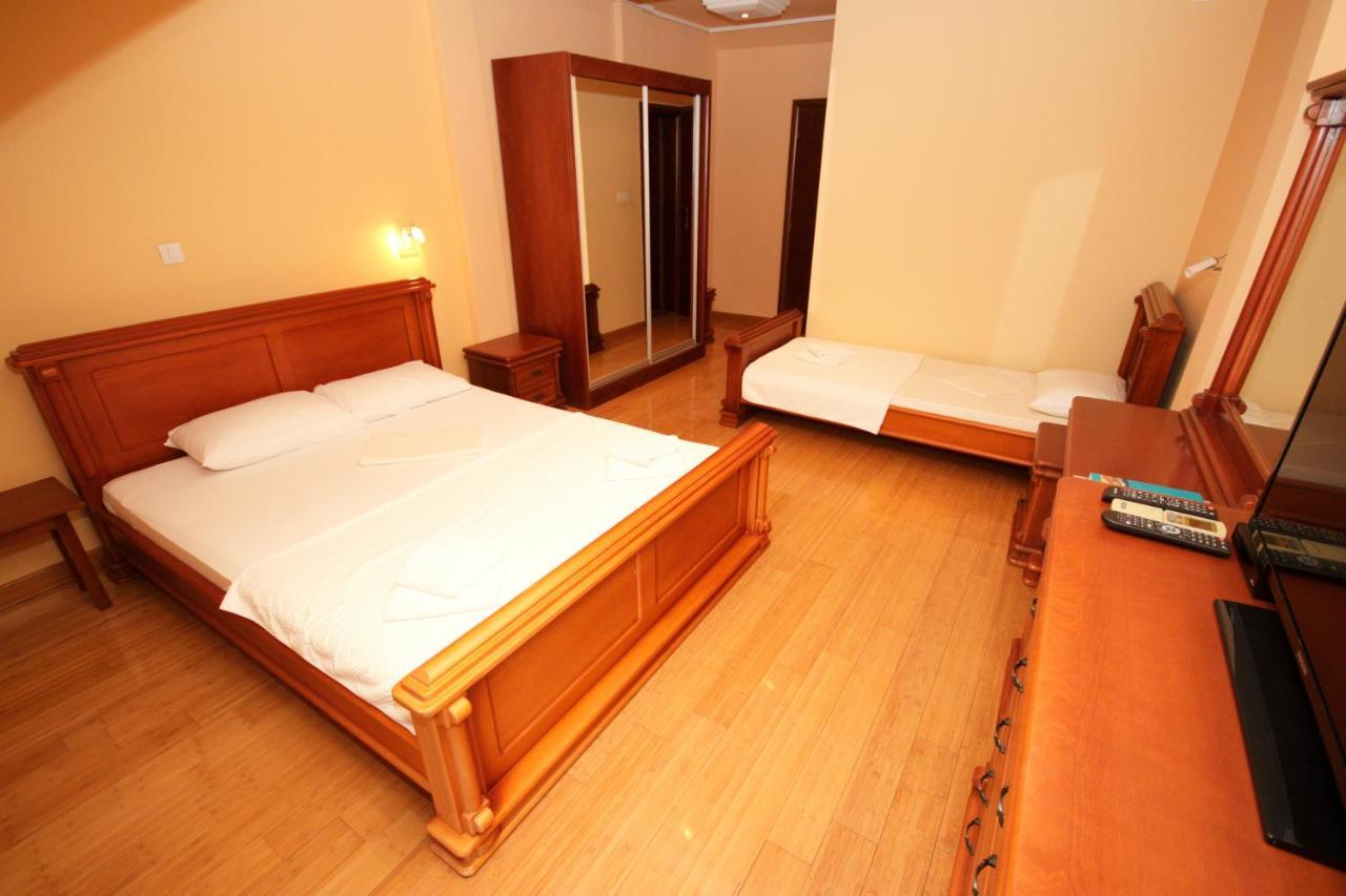Hotel Rr 헤르섹 외부 사진