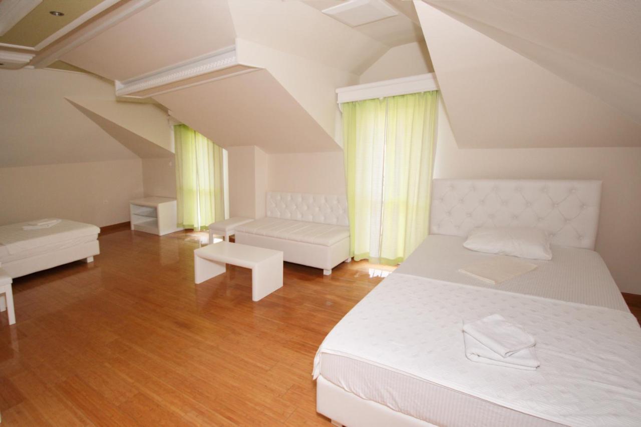 Hotel Rr 헤르섹 외부 사진