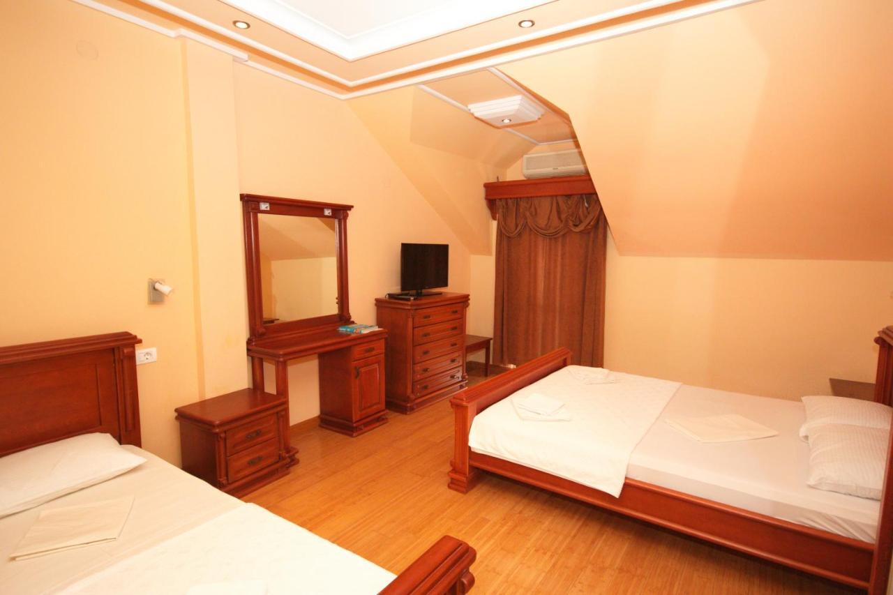 Hotel Rr 헤르섹 외부 사진